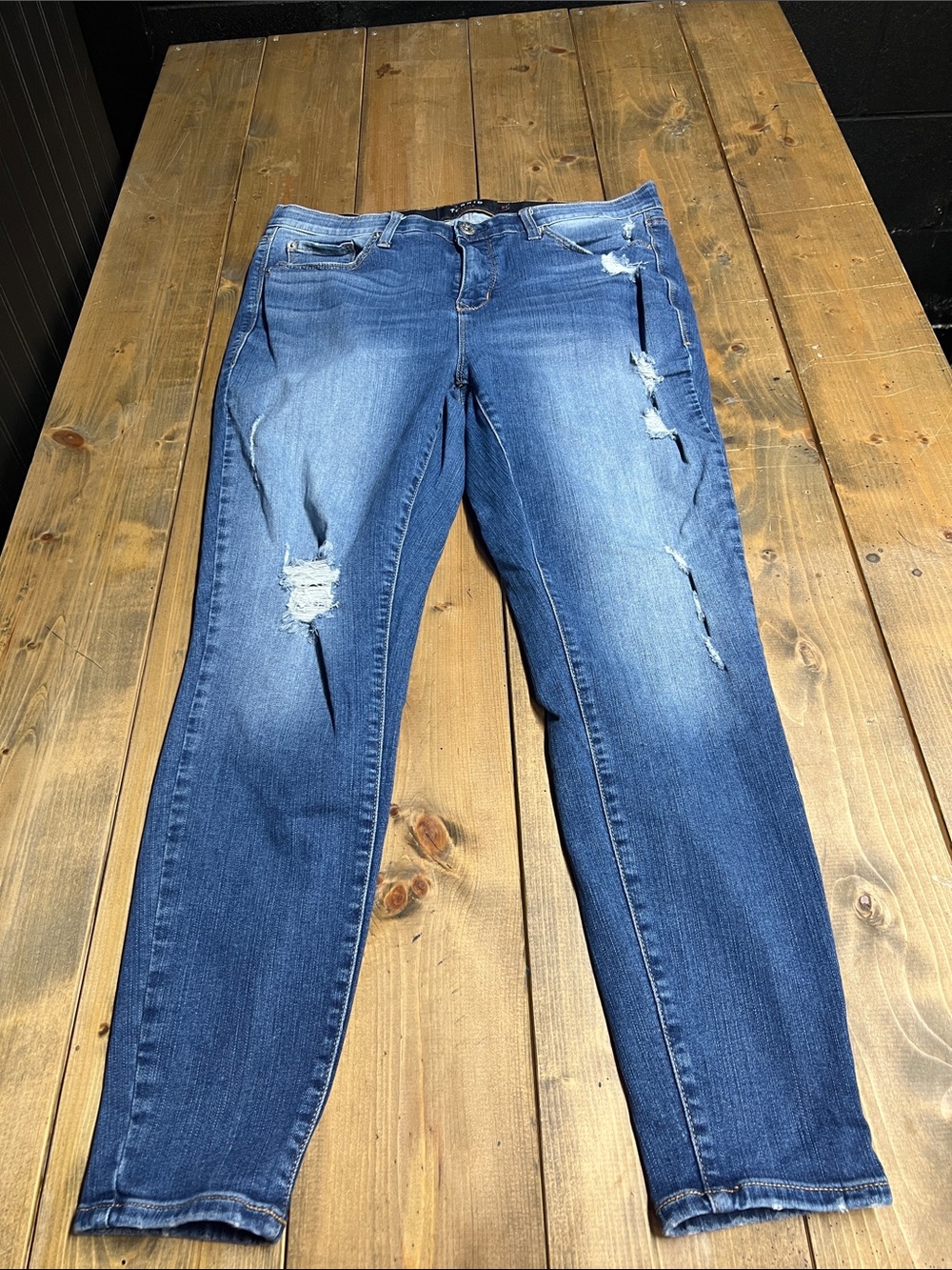 torrid Distressed Stretch Skinny Jeans - Blue